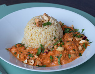 Creamy bean masala with bulgur 
