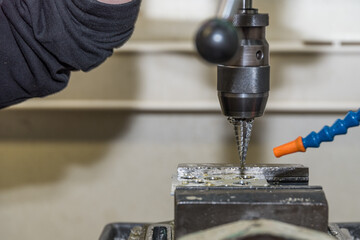 Metallbearbeitung eines Handwerkers