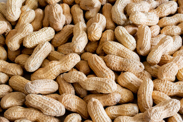 Cacahuètes entières avec coques