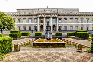 Naklejka premium The Custom House in Dublin Ireland