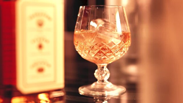 Whiskey in 4K at 120 FPS 4:2:2 10 Bit