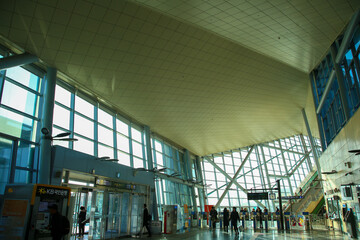 Subway inside Cheongna International City Station in Incheon, South Korea 한국 인천의 청라국제도시역 안 지하철