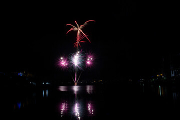 2019 - 2020 Varsity Lake Gold Coast New Year Fireworks