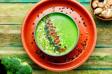 Cream soup with broccoli and mushrooms