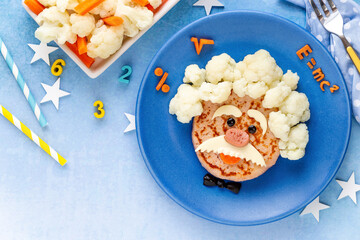 Fun Food for kids - cute scientist with formulas made of a chicken burger, cauliflower and cheese. Healthy and balanced lunch or dinner