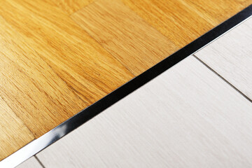 aluminum threshold between ceramic tiles and parquet