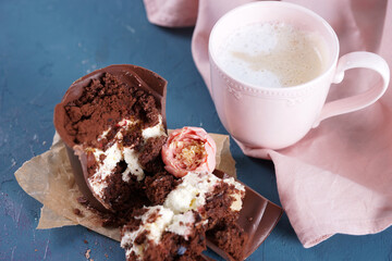 Chocolate dessert in the form of a flowerpot