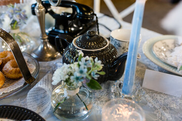 Gedeckter Tisch für eine Hochzeit und Muttertag Festival 