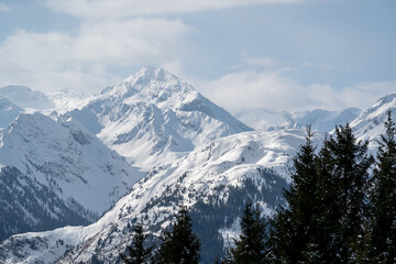 Fototapeta na wymiar beautiful view of the snow capped hohe tauern in austria on a sunny spring day 