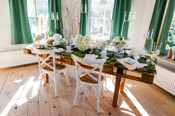gedeckter Tisch zum Muttertag Boho Vintage Paletten