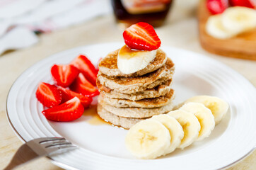 banana oat pancakes