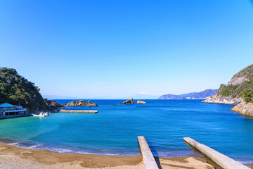【静岡県】雲見海岸から見る富士山	
