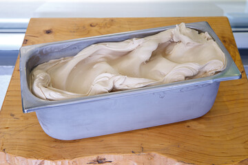 gelato, ice cream, ice, italian, colourful, selection, display, classic, many, taste, colorful, shop, fine, mixed, presentation, dairy, different, flavor, fruity, icecream, range, variety, bar, decora