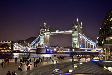 Fototapeta na wymiar tower bridge at night - London, England, United Kingdom (UK)