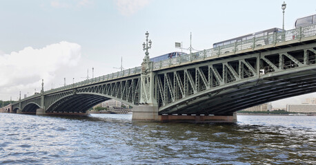 Fototapeta na wymiar View of the Troitsky Bridge in St. Petersburg