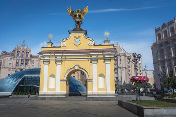 Obraz premium Lyadsky Gate at Independence Square - Kiev, Ukraine