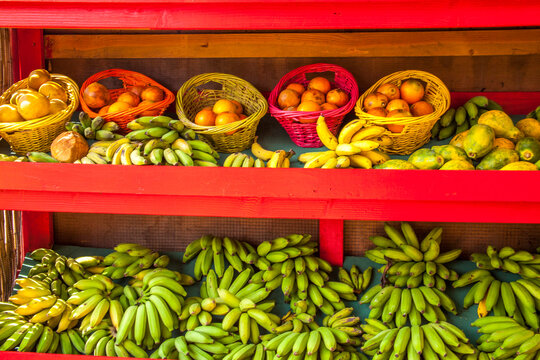 USA, Hawaii, Kauai, Fruit Stand Along The Road