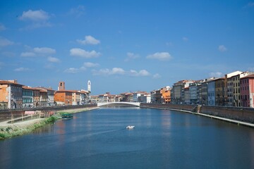 Fototapeta na wymiar Arno River with Middle Bridge