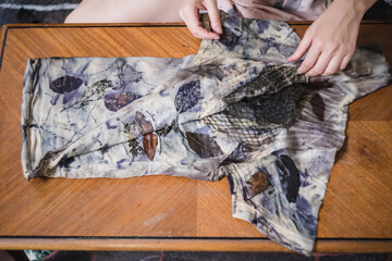 Eco print cloth end result. Natural dyed, slow fashion.