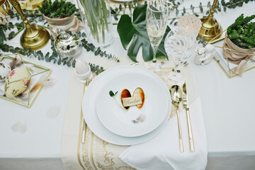 beautiful and cozy bright easter table decoration