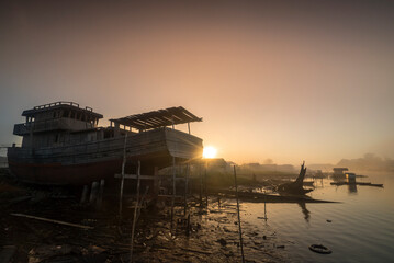 Obraz premium Morning View Arut RIver Pangkalan Bun Central Kalimantan