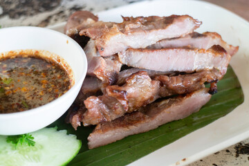 Grilled slice pork neck dipping spicy sauce