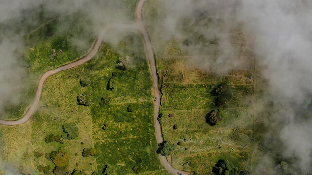 Vista aerea camino rural en Costa Rica