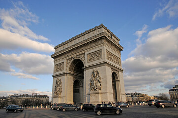Fototapeta na wymiar Arc de Triomphe paris
