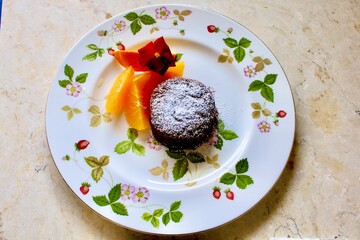 chocolate cake with berries