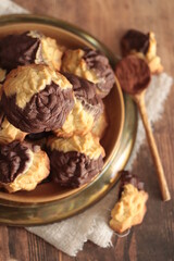 sablés viennois au chocolat et vanille