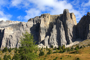 Fototapeta na wymiar Sellagruppe Bergmassiv in den Südtiroler Alpen, Dolomiten, Italien, Europa