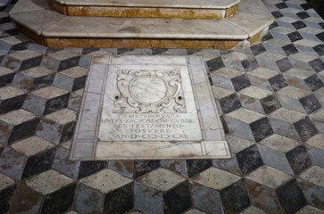 Napoli - Lapide sepolcrale nella Chiesa di Santa Maria di Costantinopoli