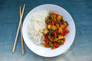 tofu and vegetables stir-fry with white rice