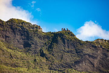 Crest Lines in Reunion Island