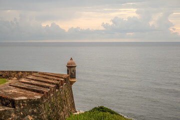 Fototapeta na wymiar Garita Castillo de San Cristóbal