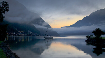 sunrise over the lake / hallstatt, austria