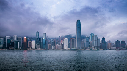 Fototapeta premium Cloudy day at Victoria Harbour of Hong Kong