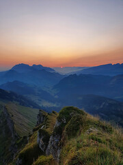 Fototapeta na wymiar Sonnenaufgang auf dem Speer, Schweizer Alpen