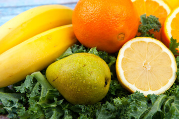 jedzenie, swiezy, zdrowa, zieleń, wegetarianin, czerwień, dieta, owoc, owoc, zółty, składnik, pomarańcz, jarmuż, banan, gruszka - obrazy, fototapety, plakaty