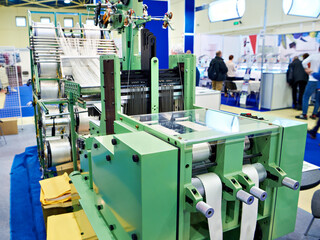 High speed automatic needle loom