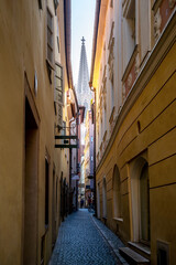 Kramgasse mit Blick auf dem Dom, Regensburg, Bayern, Deutschland 