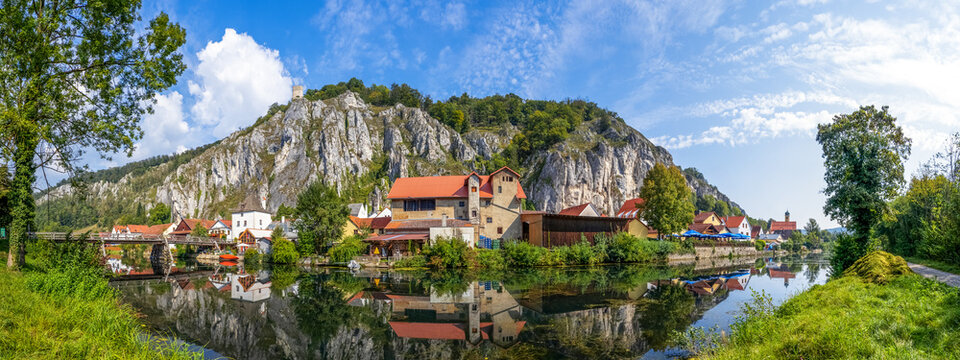 Panorama, Alte Holzbr&uuml;cke, Essing, Altm&uuml;hl, Bayern, Deutschland 