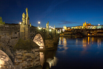 Fototapeta na wymiar charles bridge at night / Prague, Czech Republic