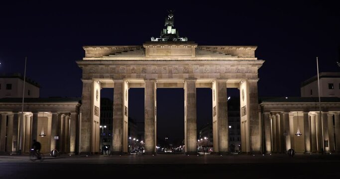 Early morning scene at the Brandenburg Gate (Brandenburger Tor) before sunrise