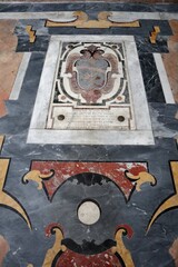 Napoli - Lapide tombale nella Chiesa di Sant'Agostino degli Scalzi