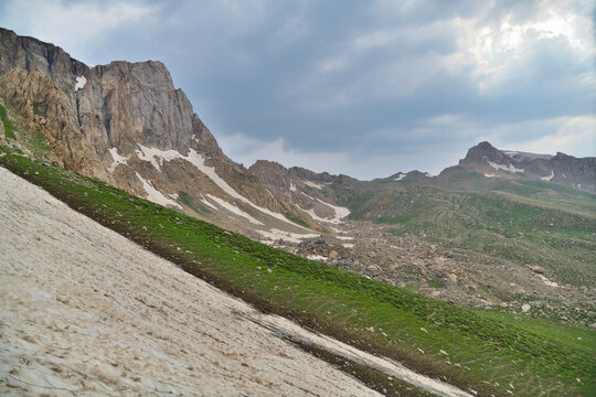 Hasari Sakran Mountain in Kurdistan Region