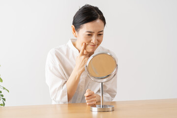 ミドル日本人女性　ポートレート