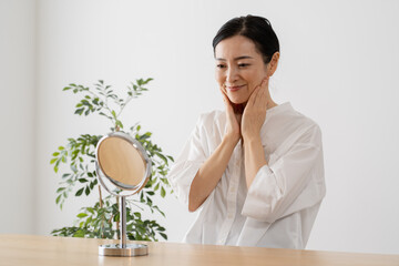 ミドル日本人女性　ポートレート