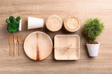 Fototapeta na wymiar Natural packaging product (dish, plate, bowl and cup), Biodegradable utensil, Eco friendy and sustainable concept
