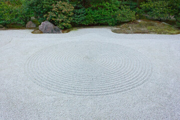 Zen garden stone. Japanese garden. Wabi-Sabi.  （京都_建仁寺の石庭） - 419534620
